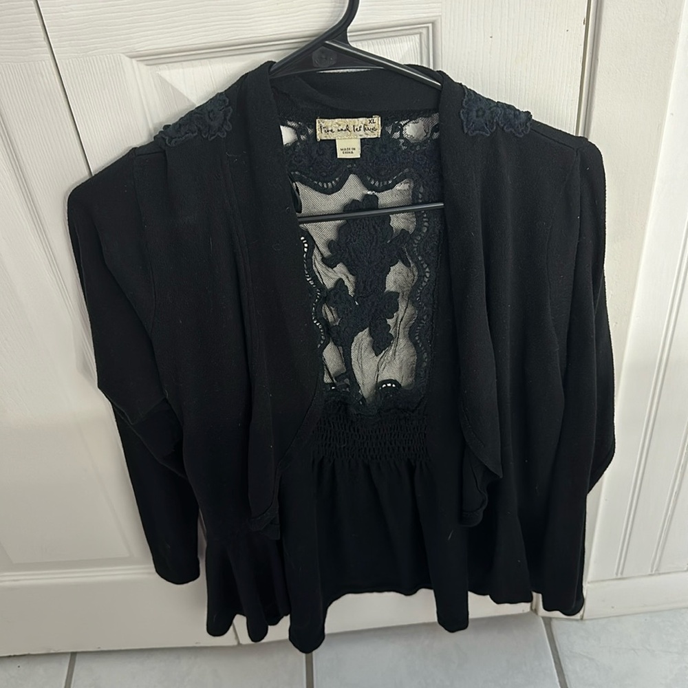 Black “live and let live” Overcoat size Xl